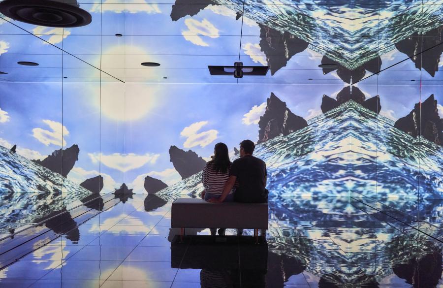 The Newest Immersive Art Exhibit In NYC: Hall des Lumières