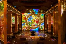 Mark Zhelezoglo for Hall des Lumières