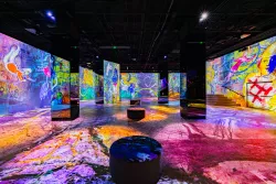Mark Zhelezoglo for Hall des Lumières