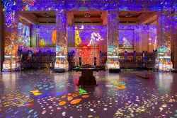 Mark Zhelezoglo for Hall des Lumières