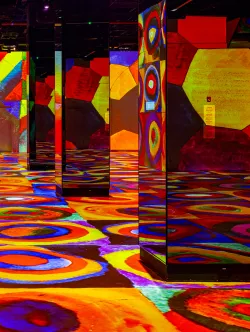 Mark Zhelezoglo for Hall des Lumières